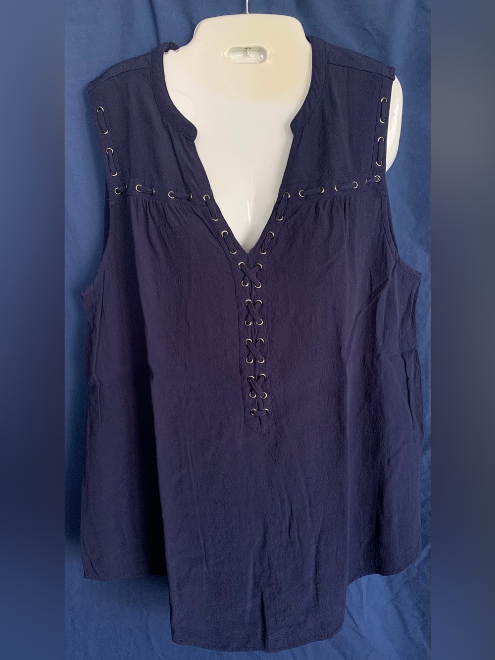 Torrid size 2 Navy Lace-Up Sleeveless Tank